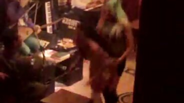 Skylar Vox rilascia la Madre di tutte le nonne porche italiane tette