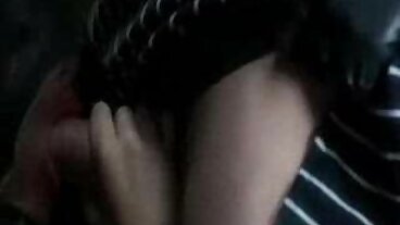 La bionda bomba britannica porno porche mamme Georgie Lyall si fa inculare!