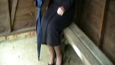 Bionda voluttuosa scuote le mamme giapponesi porche sue curve sul cazzo del capo