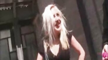 Delizia pomeridiana per adolescenti vagabondi mamme porche amatoriali rasati e flessibili