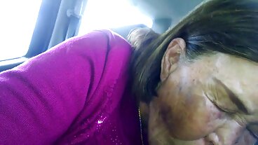 La bionda MILF si avvicina video di mamme porche alla figliastra che vola da sola