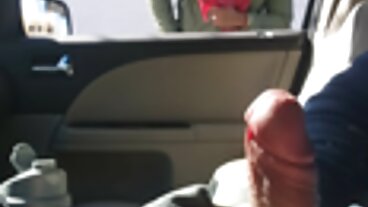 Ragazza dal viso rinforzato mamme molto porche con corpo a clessidra sbattuto in bagno