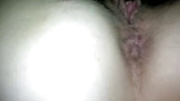 Madison Ivy tradisce con video porno di mamme porche Cheeky Buttler