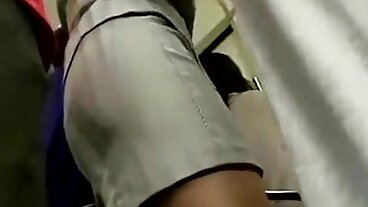 Le ragazze di Strangers hanno prenotato due xnxx mamme porche volte un appartamento per un'intera settimana