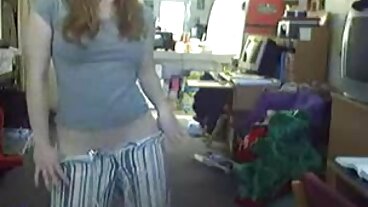 Skinny Dippin', Coochie Licking Lesbian 3some mamme porche pelose