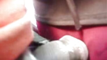 Succedono cose brutte quando fai un'orgia lesbica nella porche mamme grotta