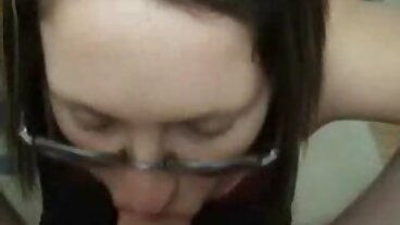 DeepLush: intimo video porno mamme porche e profondo su PornHD con Vanna Bardot